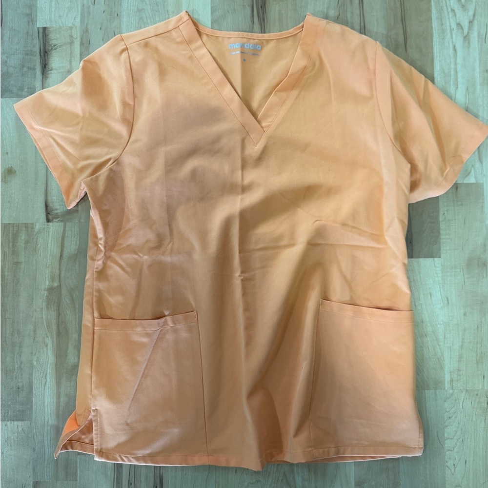 Women's Mandala Scrub Top - Picture 2 of 3